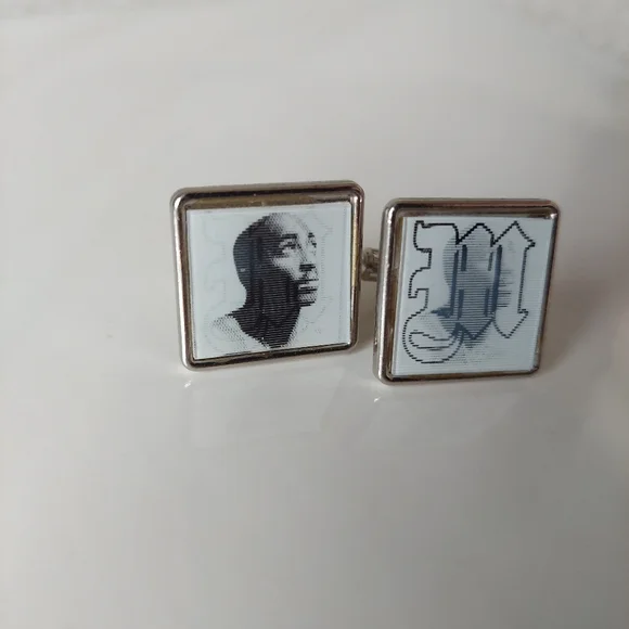 Cuff Links - Picture 2 of 4